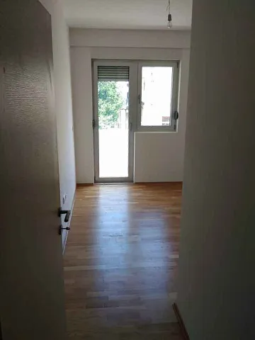 Zweizimmerwohnung in einem neuen Gebäude im Zentrum von Budva — photo 7